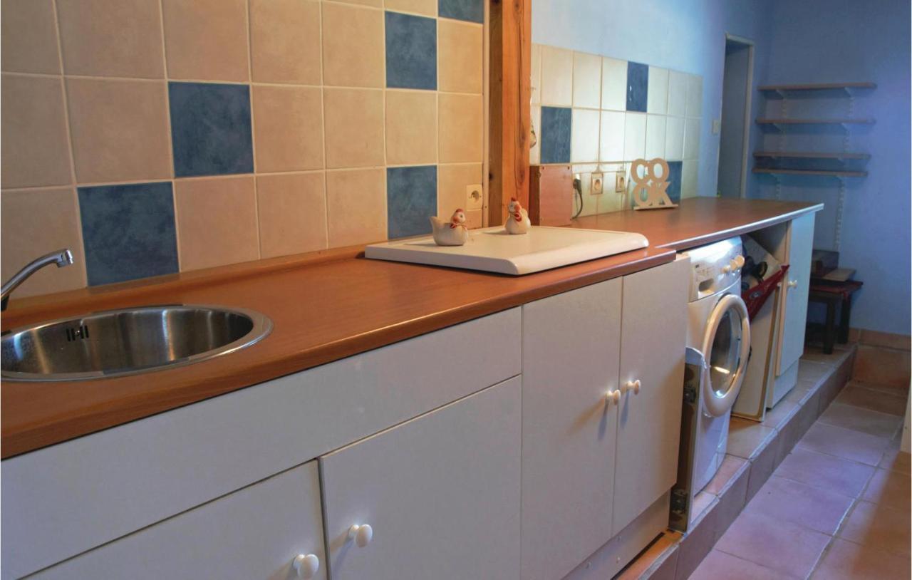 Gorgeous Home In Lavardac With Kitchen Exteriör bild